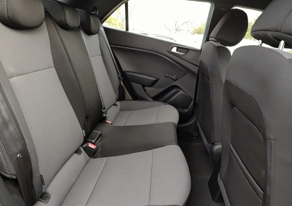 Hyundai i20 cena 43800 przebieg: 79467, rok produkcji 2017 z Lesko małe 379